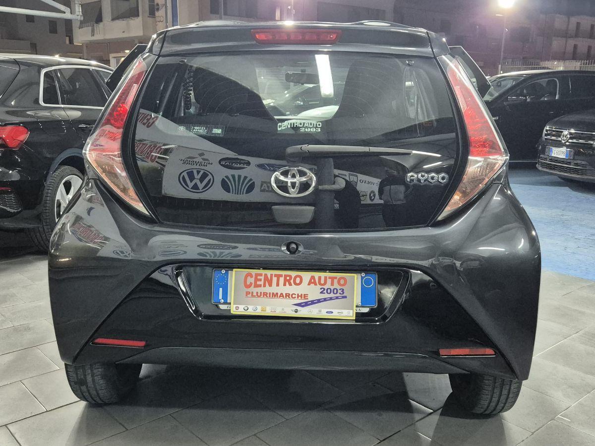 TOYOTA - Aygo - 1.0 VVT-i 69 CV 5 porte x-clusiv