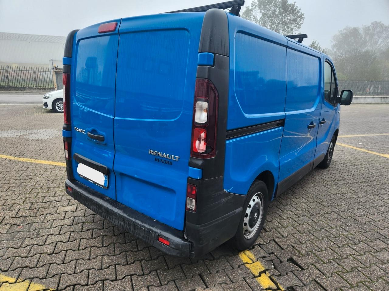 RENAULT TRAFIC