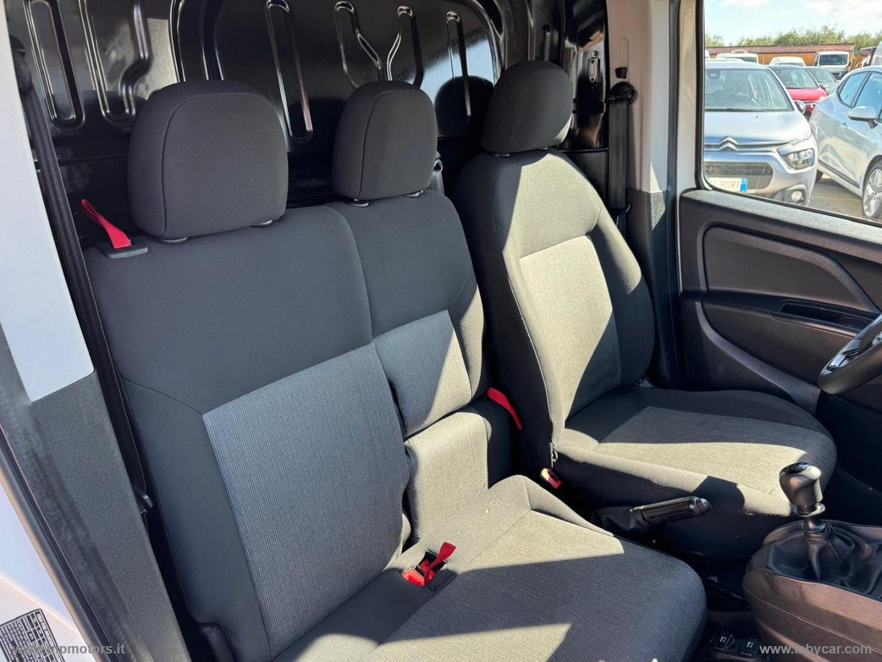 DOBLO MAXI 1.6 MJ 105CV 3 POSTI LOUNGE