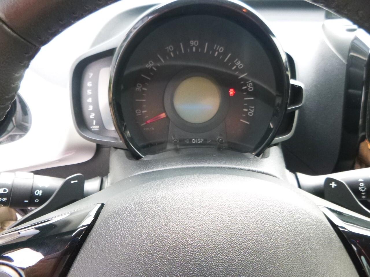 Toyota Aygo 1.0 VVT-i 69 CV 5 porte x-play MMT NEOPATENTATI