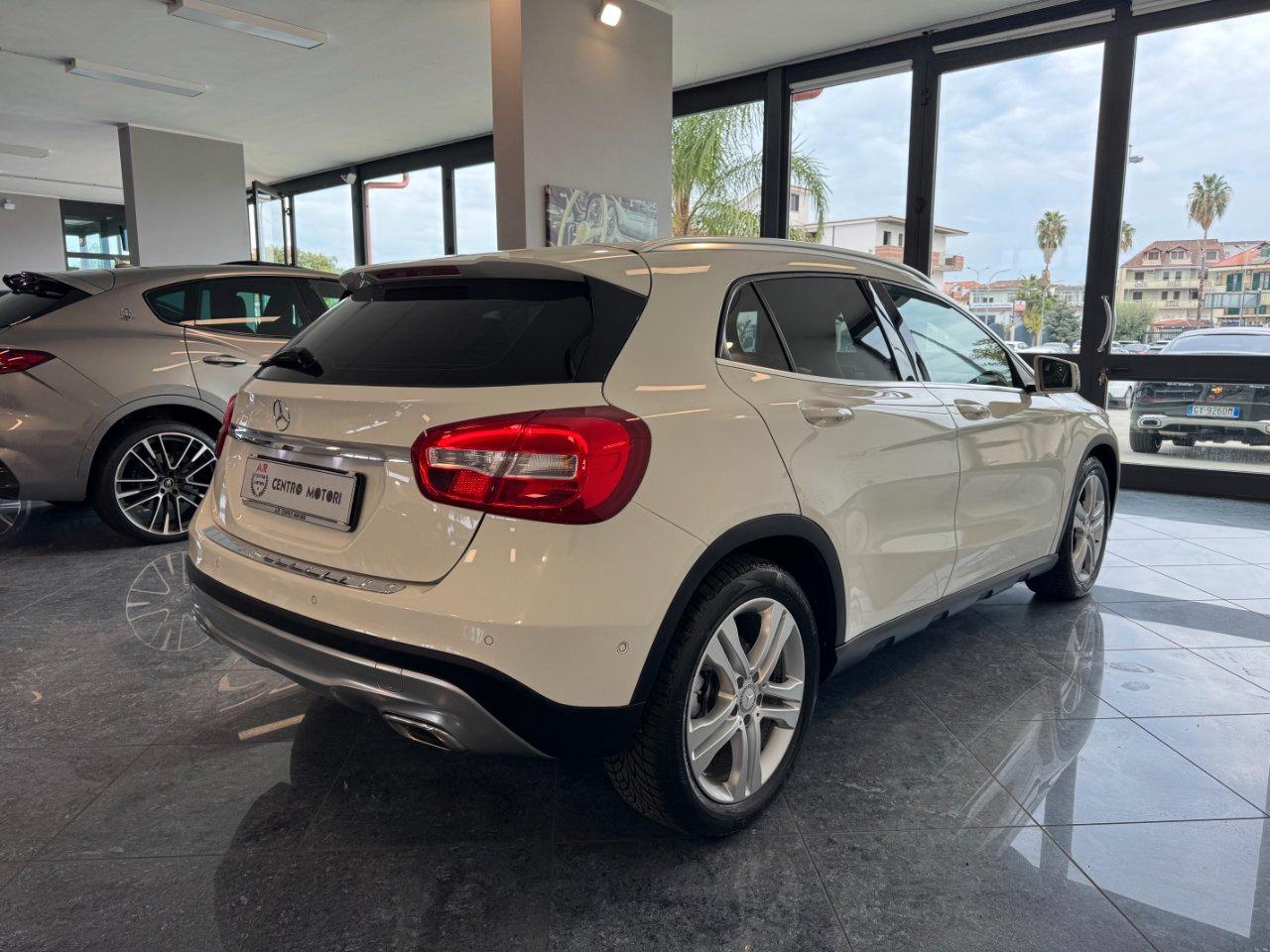 Mercedes GLA 180 d (cdi) Sport auto Navi Pelle