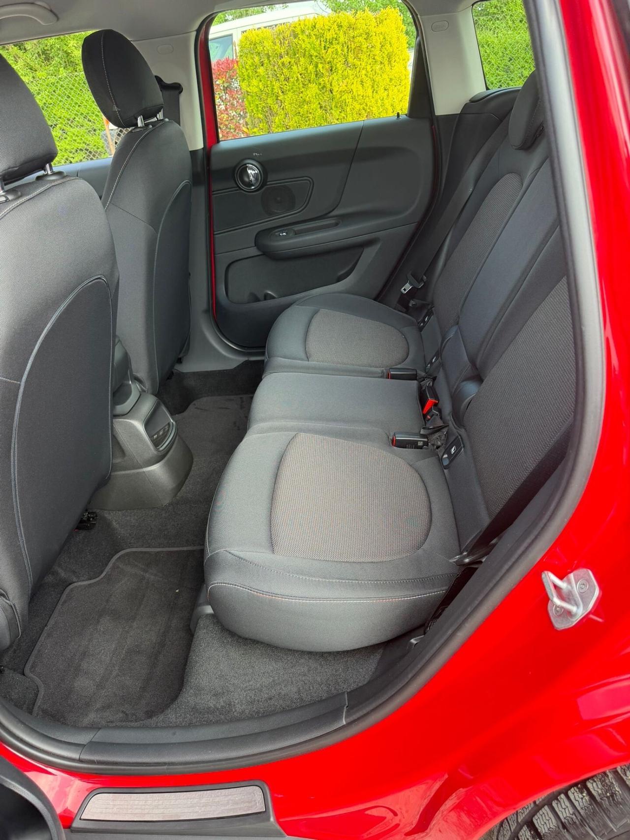 Mini Cooper Countryman 1.5 neopatentati