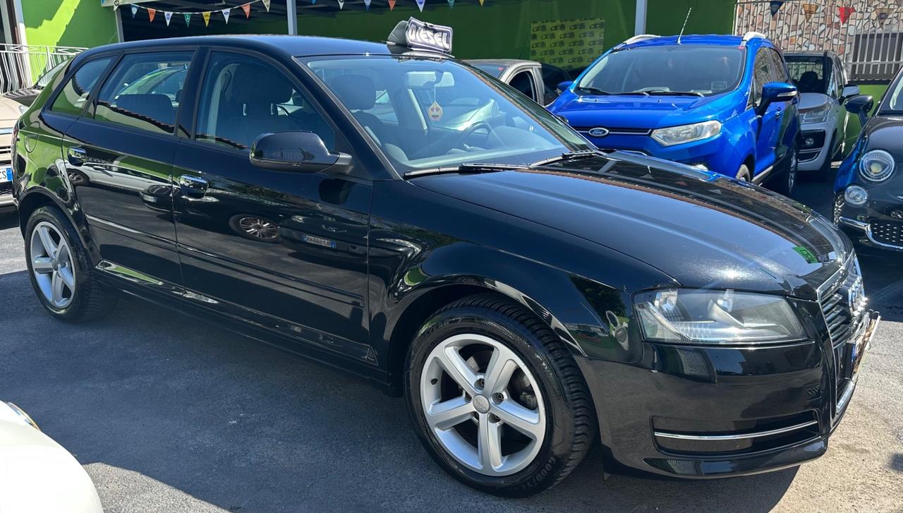 Audi A3 sportbak 1.6 90 CV 10/2013