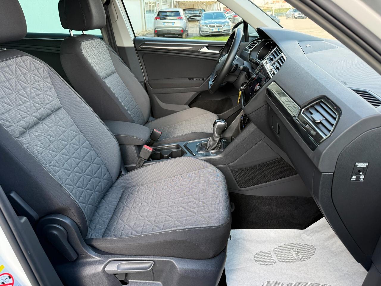 Volkswagen Tiguan 2.0 TDI 150 CV SCR DSG Elegance