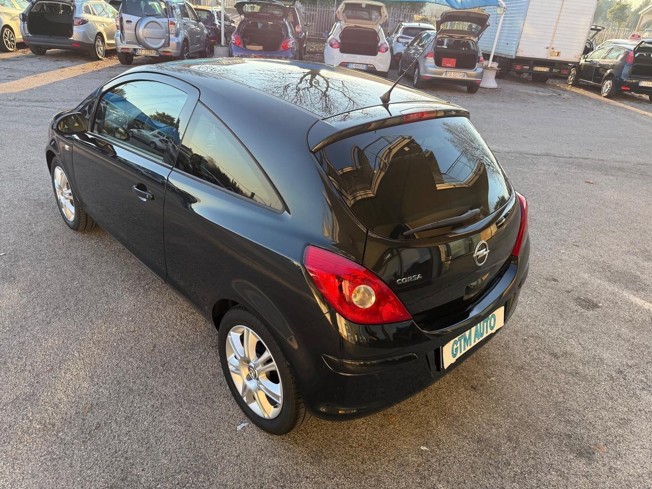 Opel Corsa 1.2 Benzina- Neopatentati