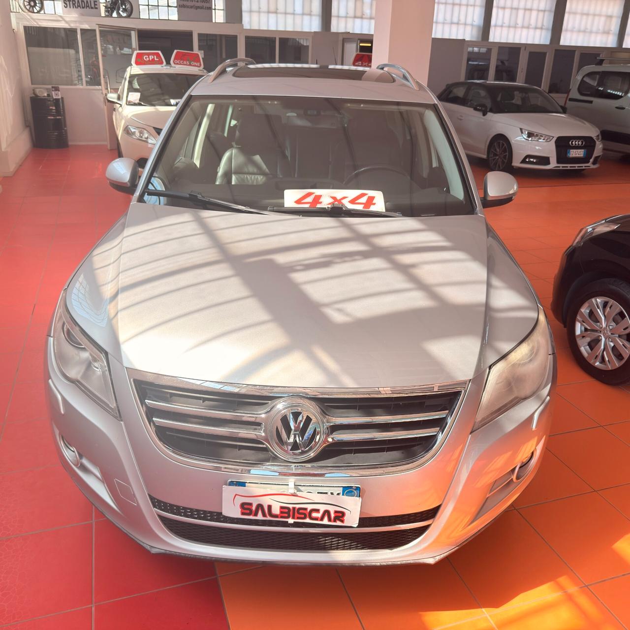 Volkswagen Tiguan 2.0 16V TDI DPF tiptronic Sport & Style (18°)