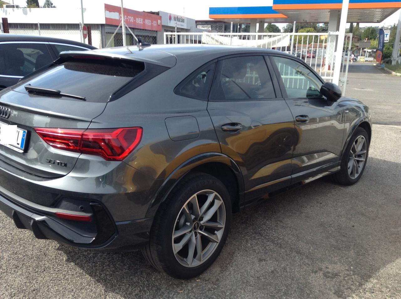 Audi Q3 35 TDI S tronic S - LINE, QUATTRO, FULL FULL. BELLISSIMA, PARI AL NUOVO!!! IVA COMPRESA