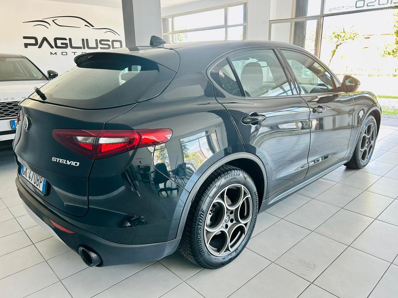 Alfa Romeo Stelvio 2.2 Turbodiesel 190 CV AT8 RWD Executive