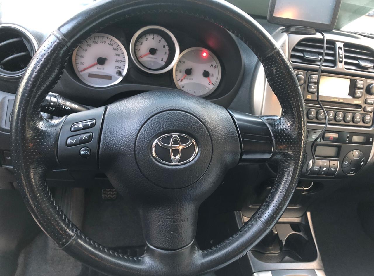 Toyota RAV 4 RAV4 2.0 16V cat 5 porte Sol