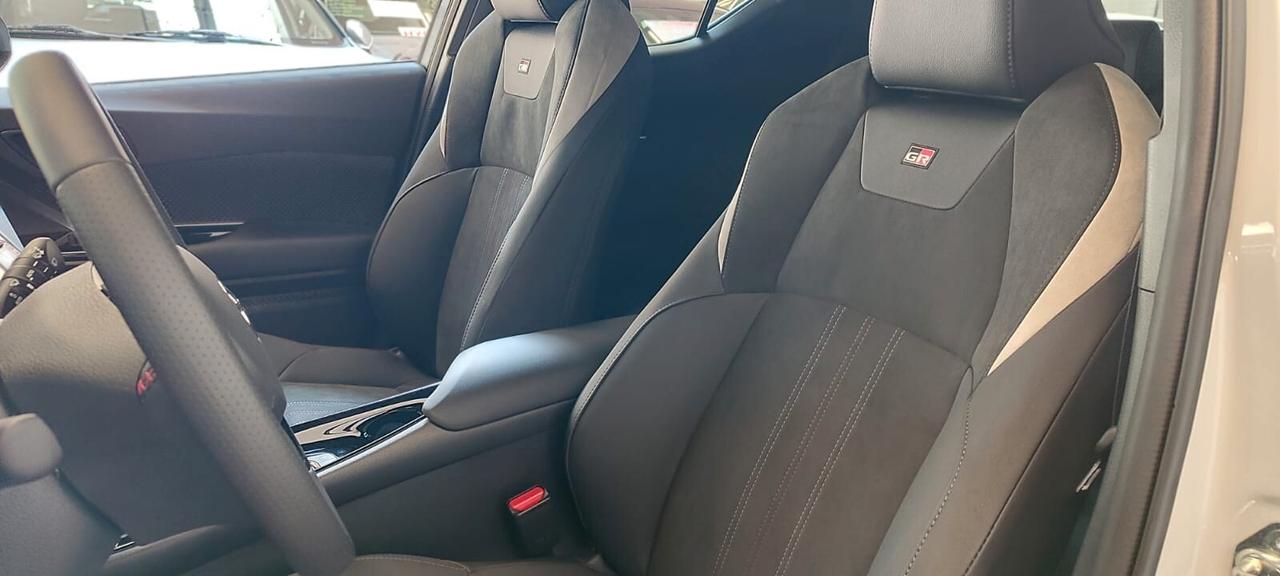 Toyota C-HR 1.8 Hybrid E-CVT GR Sport