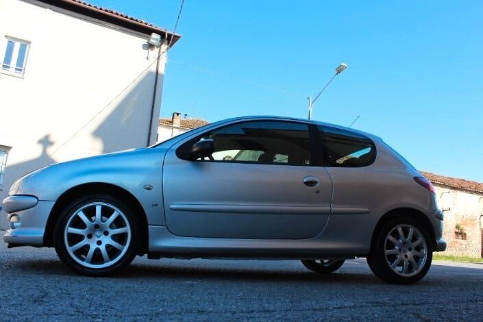 Peugeot 206 1.6 HDi Sweet Years 8 gomme invernali\termiche su cerchio clima unica proprietaria distribuzione ok