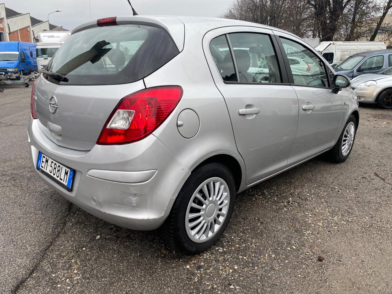 Opel Corsa 1.2 5 porte Elective