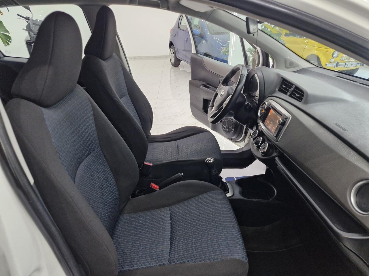 TOYOTA YARIS 1.0 BENZINA 69CV X NEOPATENTATI