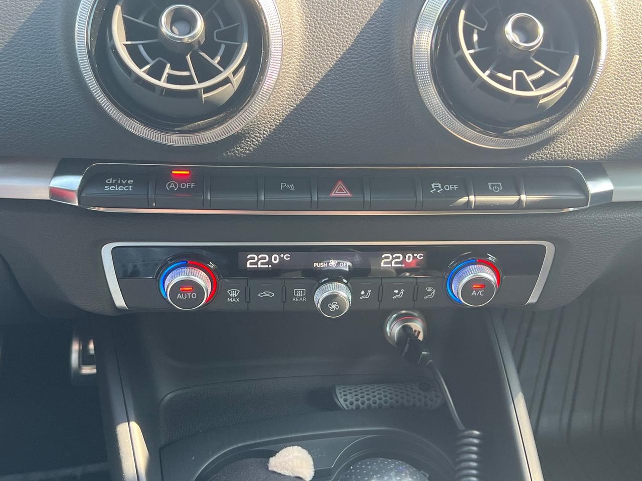 Audi A3 S Line 2.0 35TDI #11085