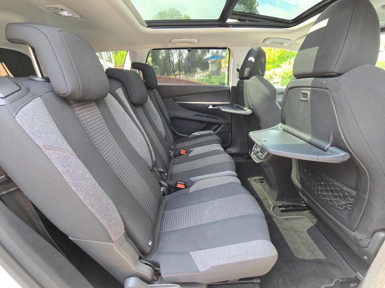 PEUGEOT 5008 1.5(130cv) BlueHdi Business (7posti)