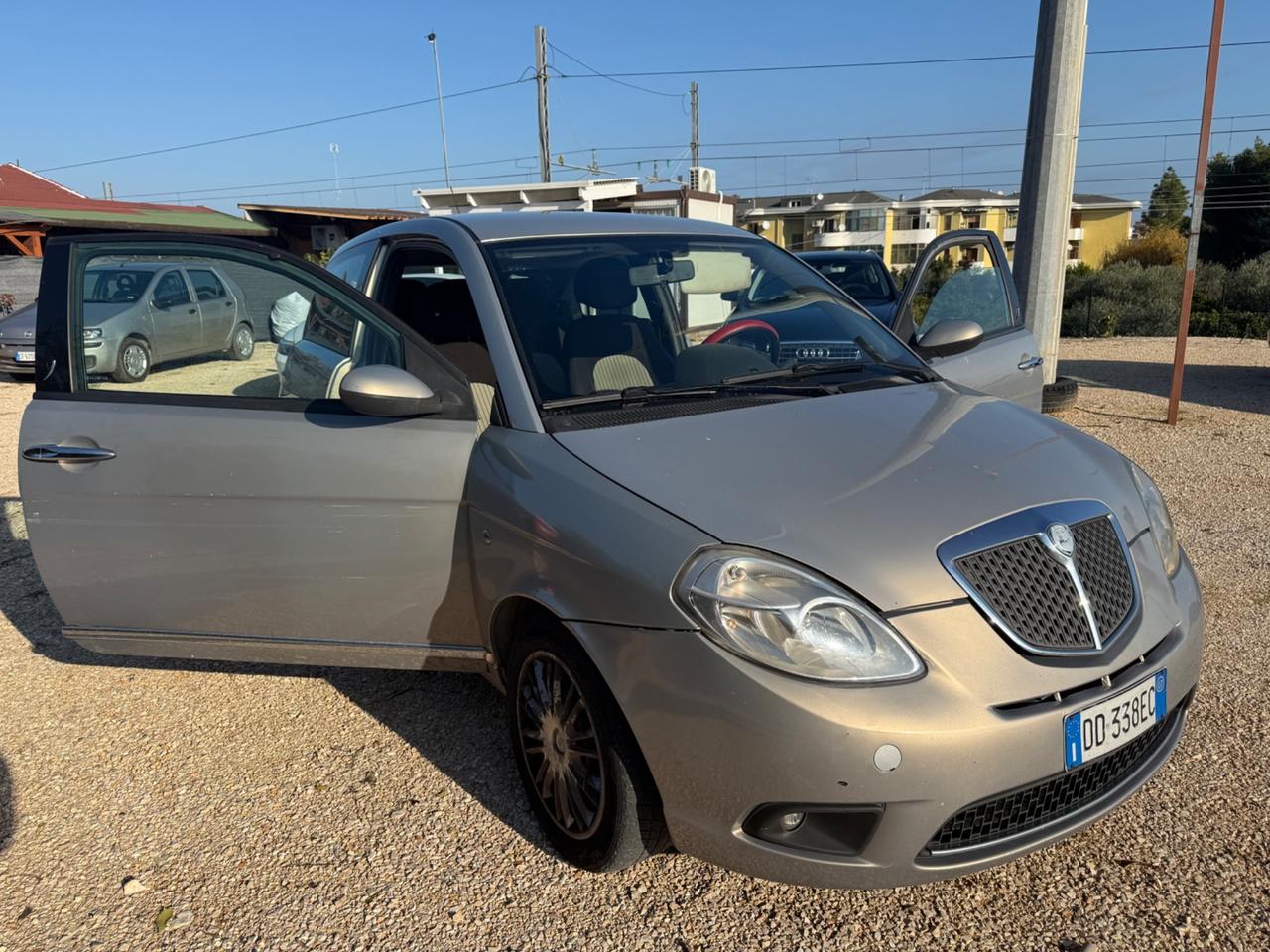 Lancia Ypsilon 1.2 GPL