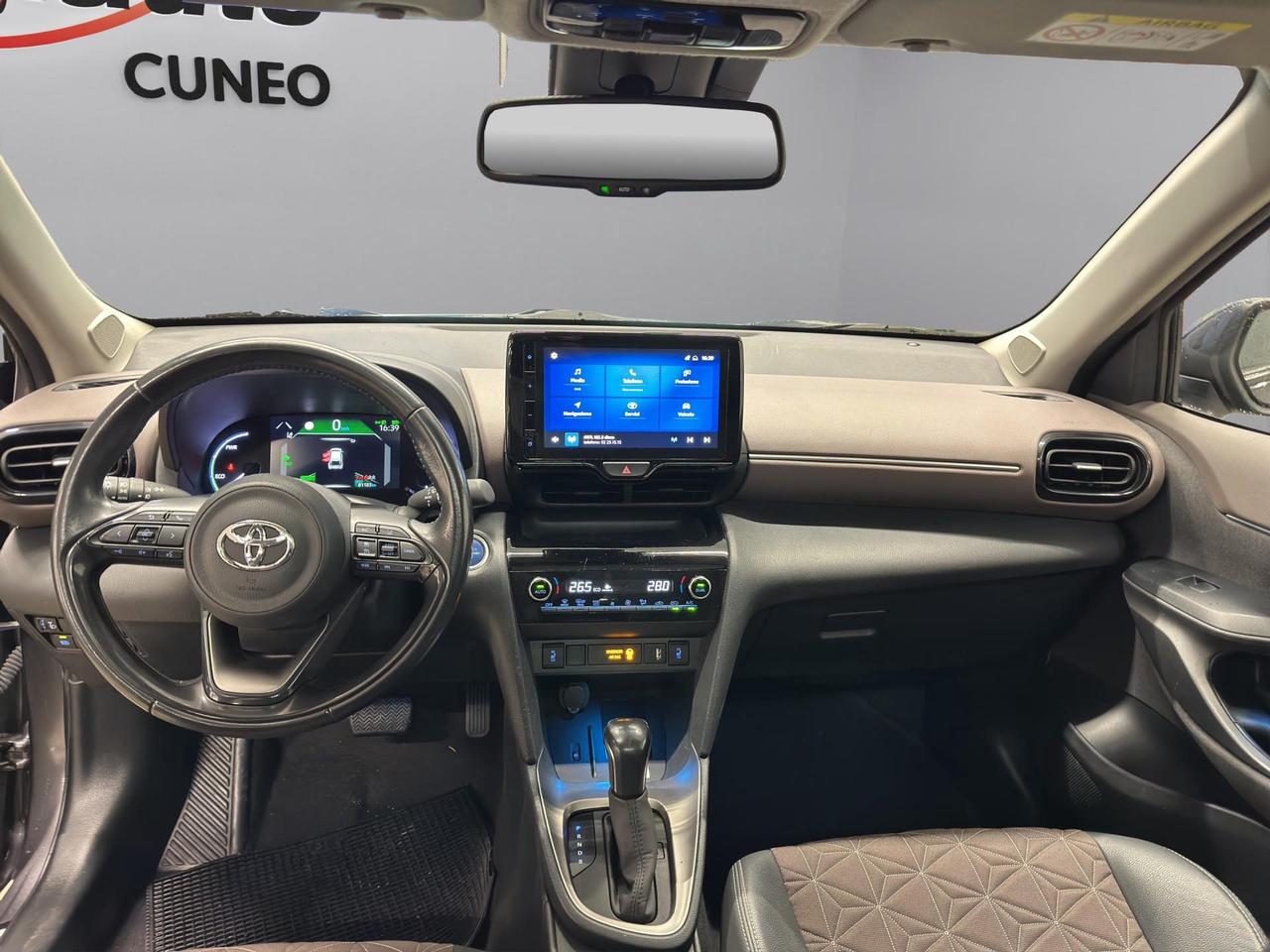 Toyota Yaris Cross 1.5h Lounge fwd 116cv e-cvt