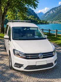 Volkswagen Caddy Maxi 2.0 TDI con allestimento per trasporto persona in carrozzina.