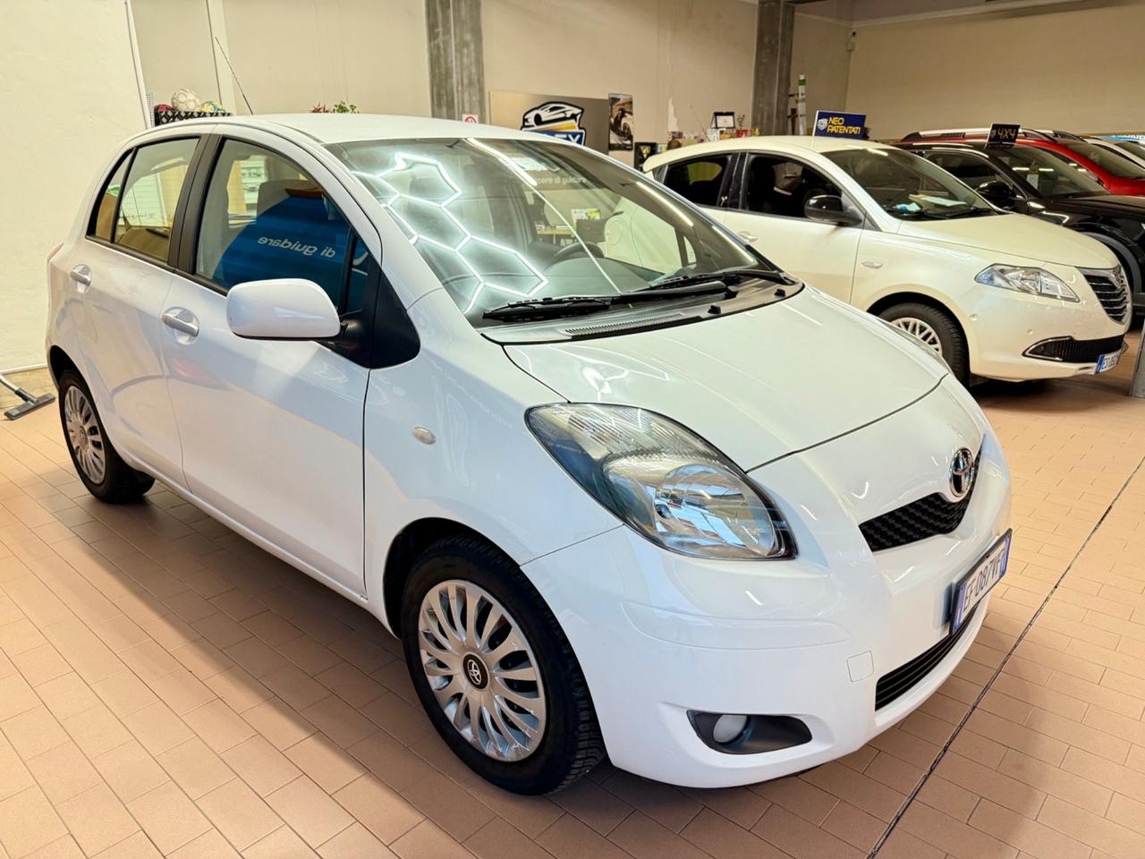 Toyota Yaris 1.4D-4D 90cv 5porte Neopatentati