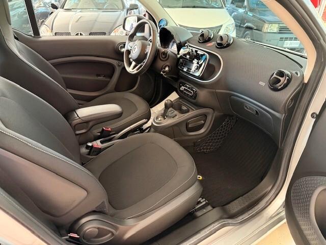 SMART FOR TWO 0.9 TURBO 90CV PASSION TWINAMIC SOLO 27.000KM PERFETTA!!!OK NEO PATENTATI