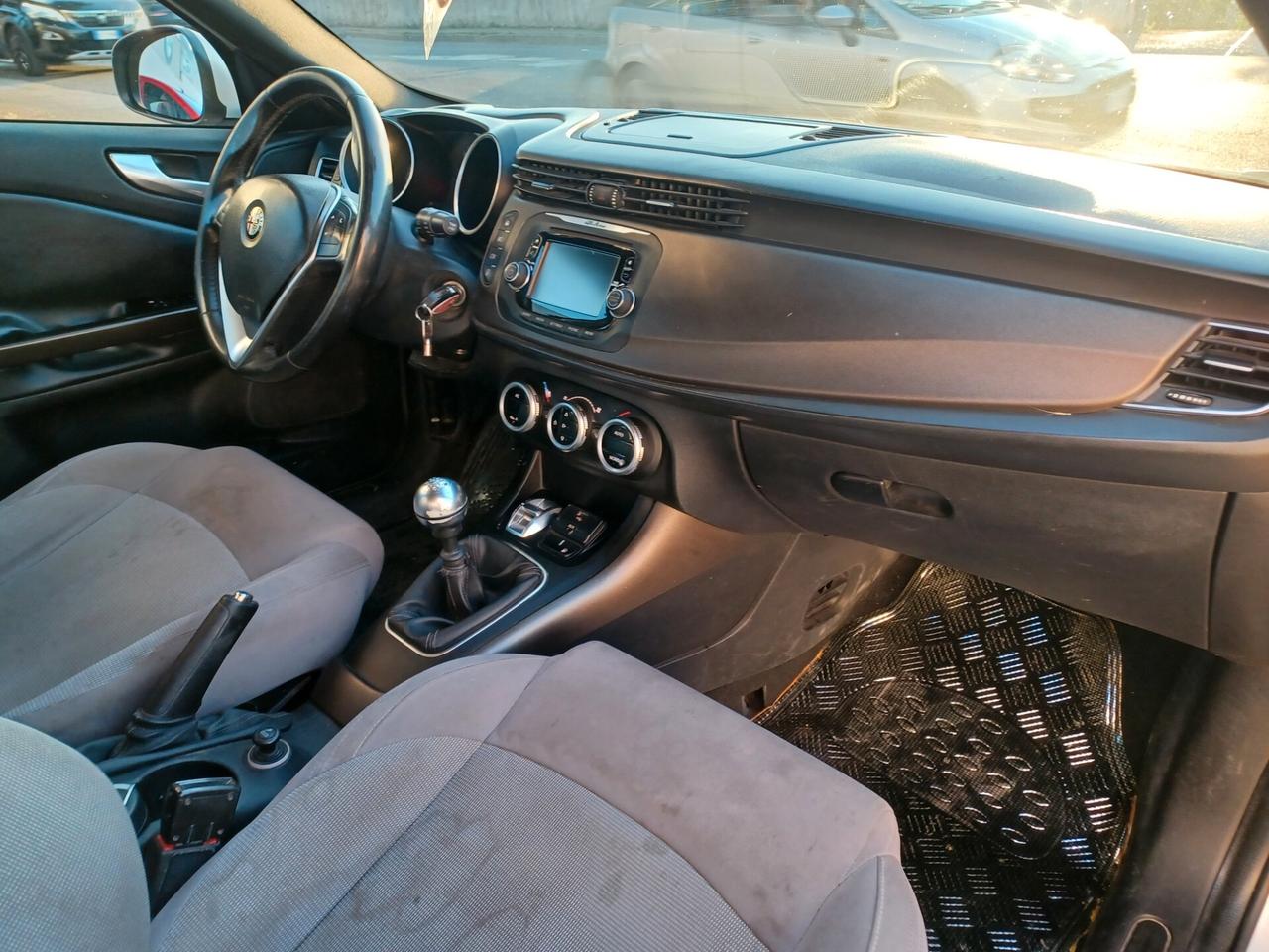 Alfa Romeo Giulietta 1.4 GPL Distinctive 2014