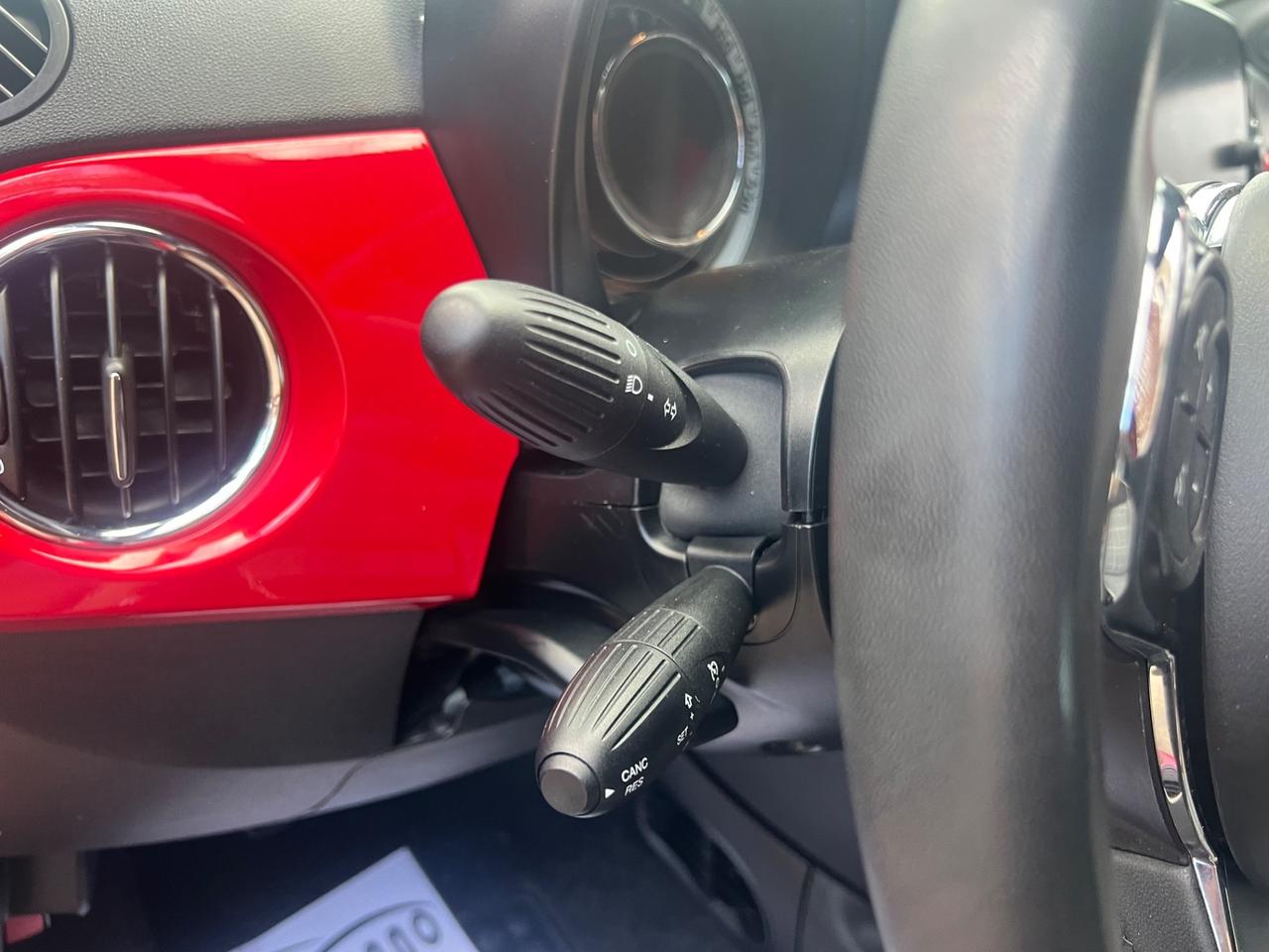 Fiat 500 1.0 Hybrid Red