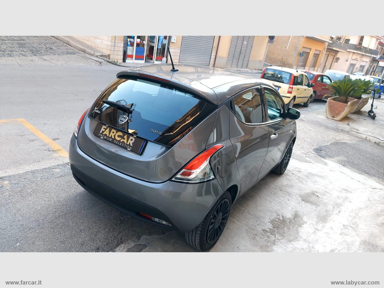 LANCIA Ypsilon 1.0 FireFly 5pS&S Hyb. Eco Silv. SUPER PROMO