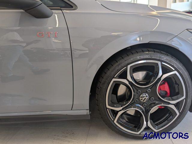VOLKSWAGEN Golf GTI 2.0 TSI DSG GTI