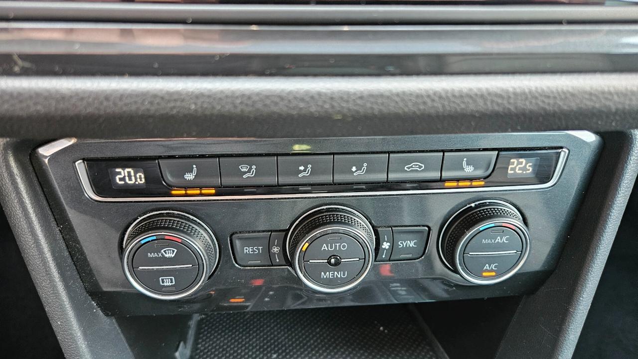 Volkswagen Tiguan 2.0 tdi Executive 4motion 150cv dsg ACC-PELLE-TETTO-CAM