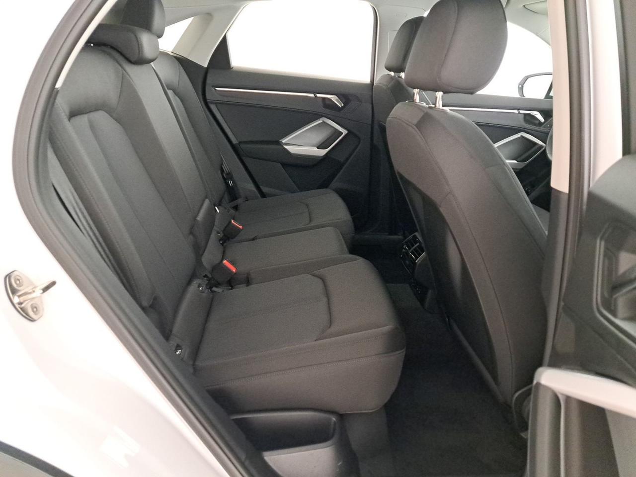 Audi Q3 sportback 45 1.4 tfsi e business plus s-tronic