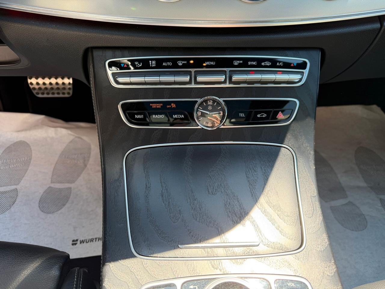 Mercedes-benz E 220 d Auto Premium Plus