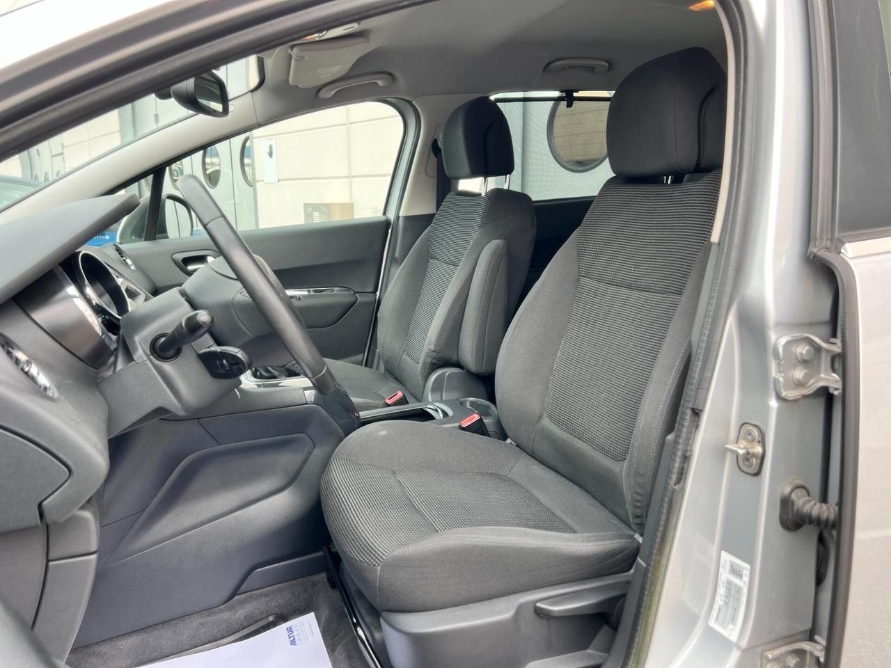 Peugeot 5008 1.6 HDi 112CV Business