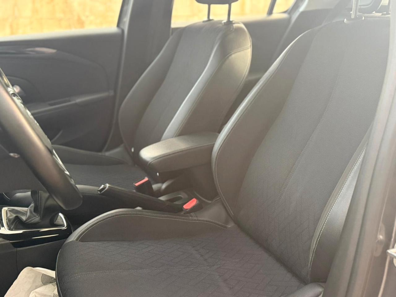 Opel Corsa 1.2 5 porte