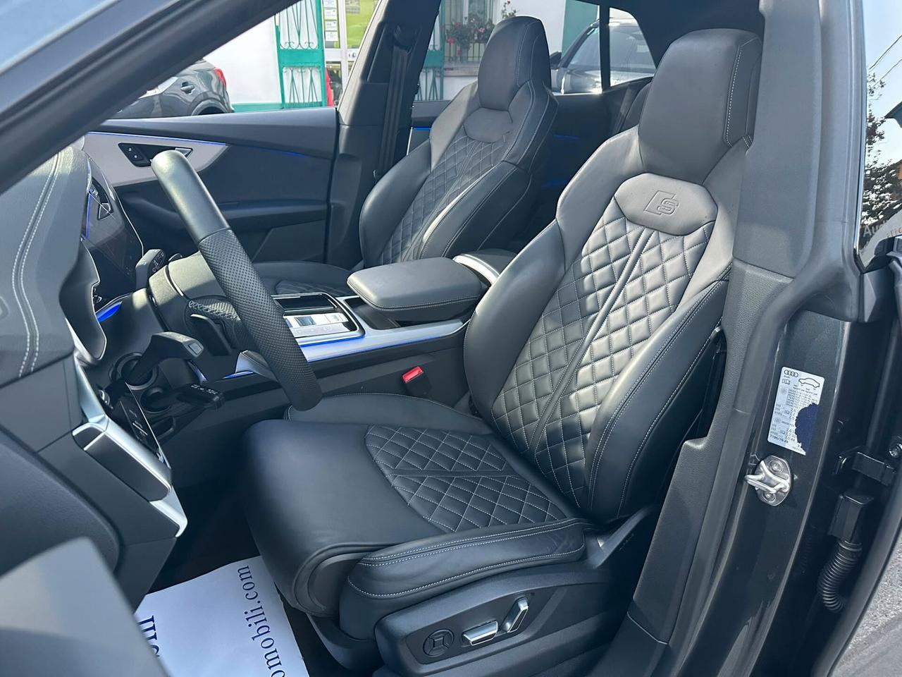AUDI Q8 S-LINE QUATTRO 50TDI 286CV - IVA - 4X4 - PANO - LASER - C22" - BANG OLUFSEN