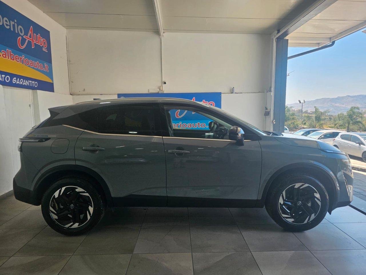 Nissan Qashqai 1.3 mhev N-Connecta 2wd 140cv + TETTO PANORAMA *KM 0*