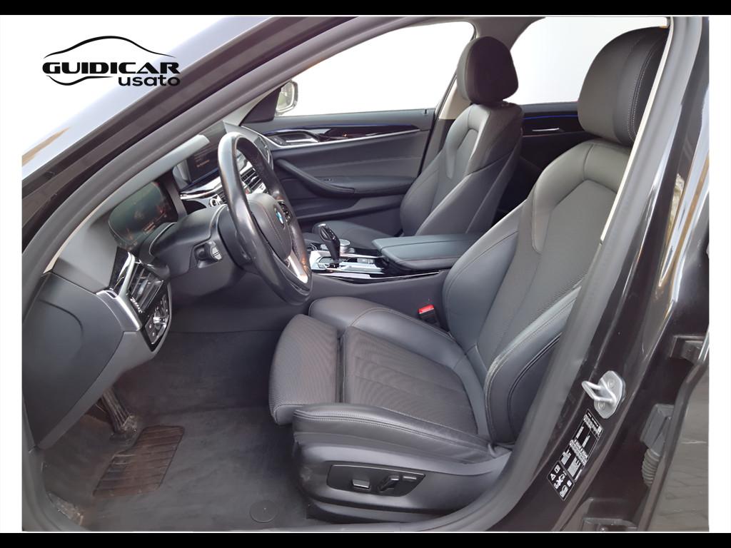 BMW Serie 5 G31 2020 Touring LCI - 520d Touring mhev 48V xdrive Luxury auto