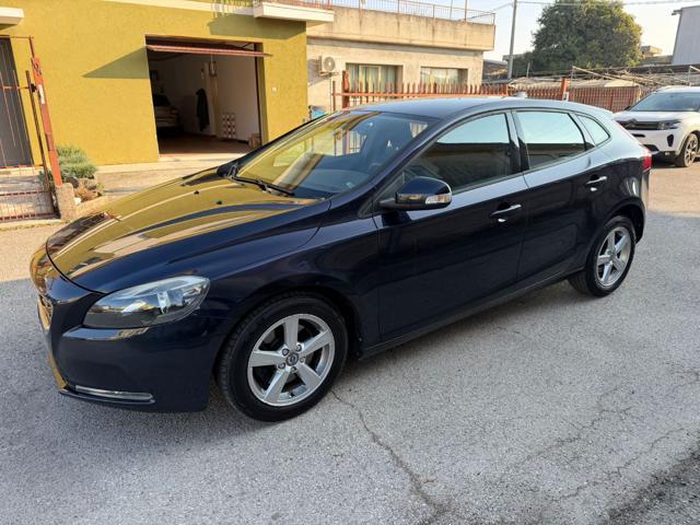 VOLVO V40 D2 2.0 euro 6