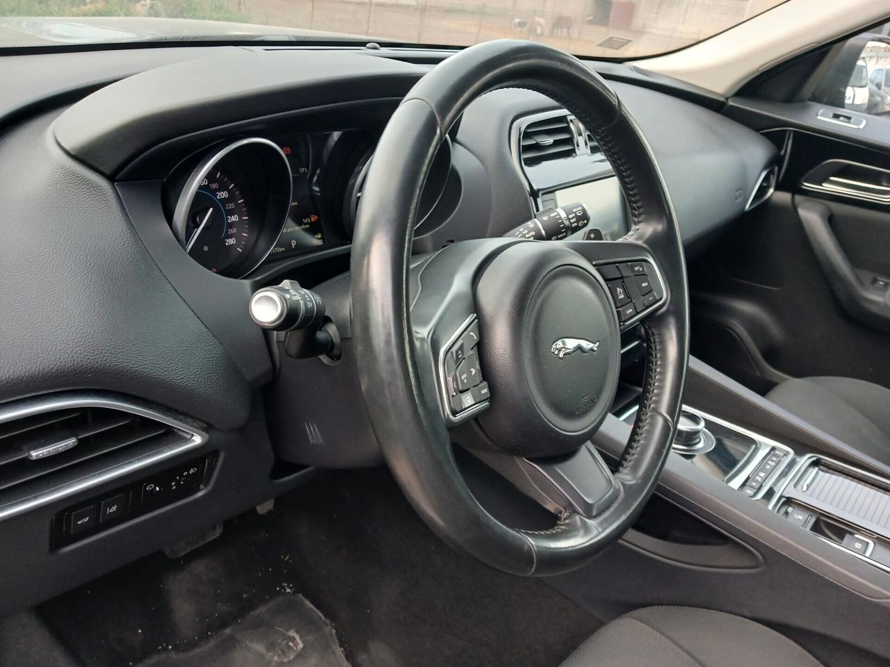 Jaguar F-Pace 2.0 D 240 CV AWD aut. Pure