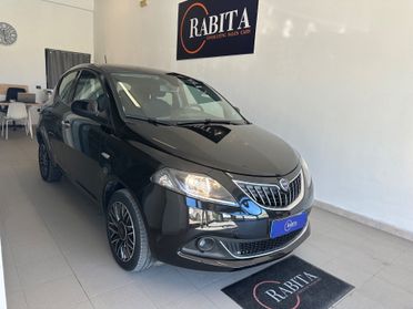 Lancia Ypsilon 1.0 FireFly 5 porte S&S Hybrid Platino 2024