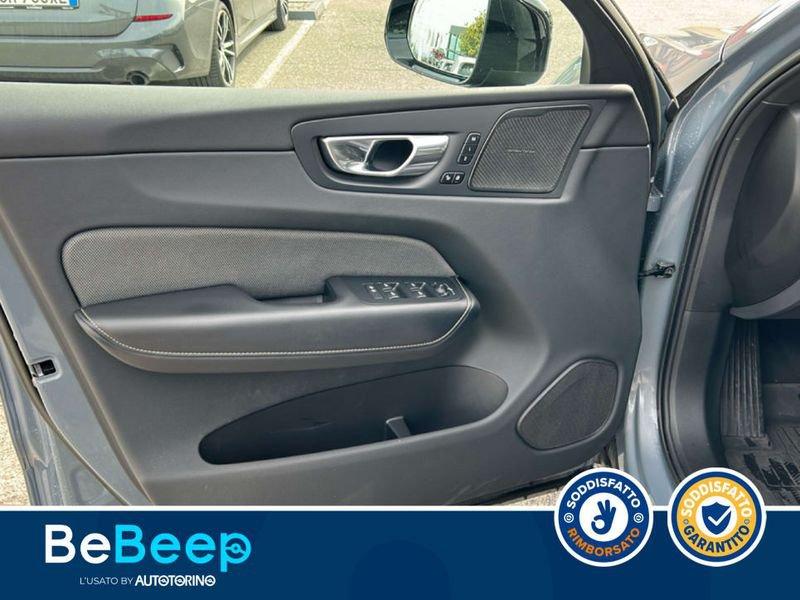 Volvo XC60 2.0 B4 PLUS DARK AWD AUTO