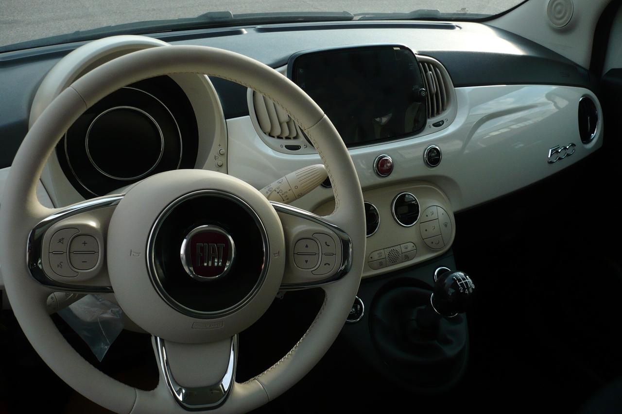 Fiat 500 1.0 Hybrid Dolcevita