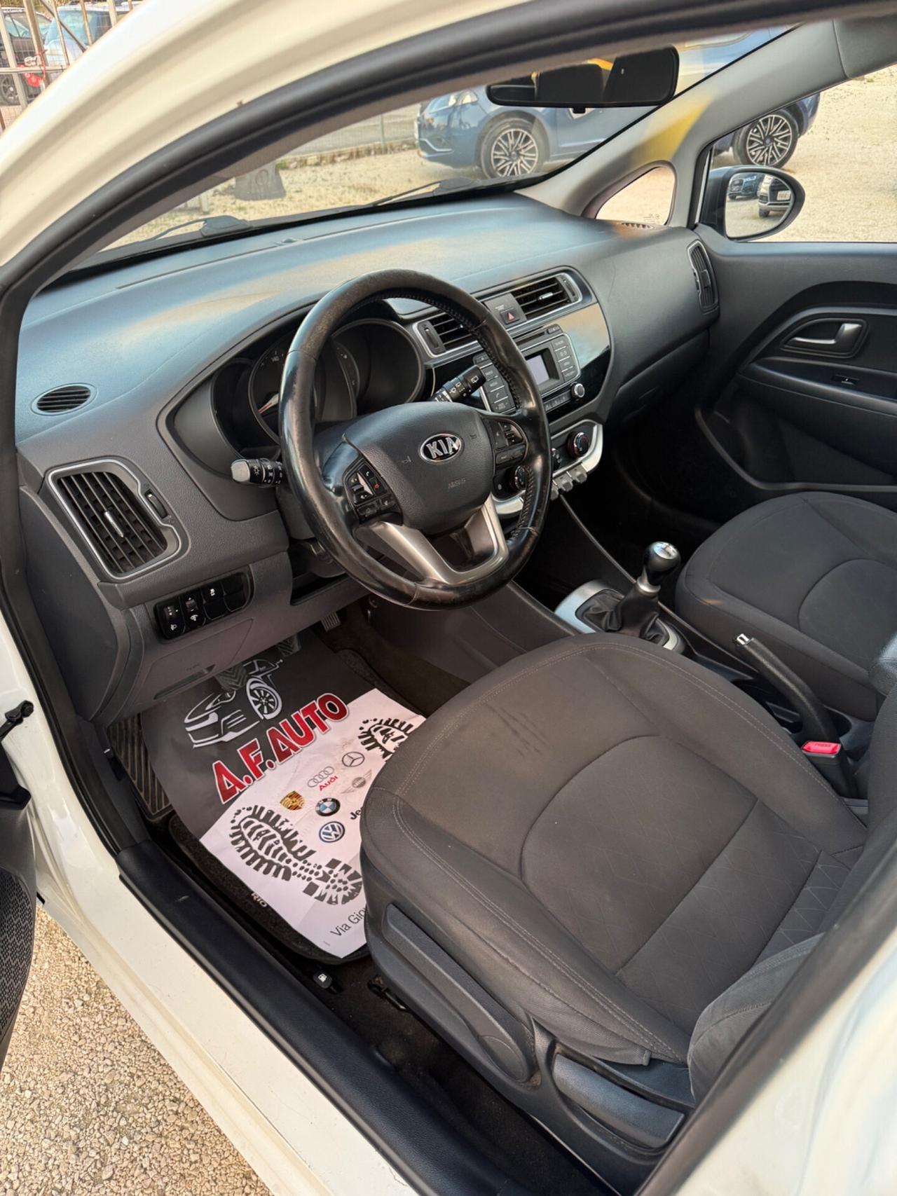 Kia Rio 1.2 CVVT 5p. Cool