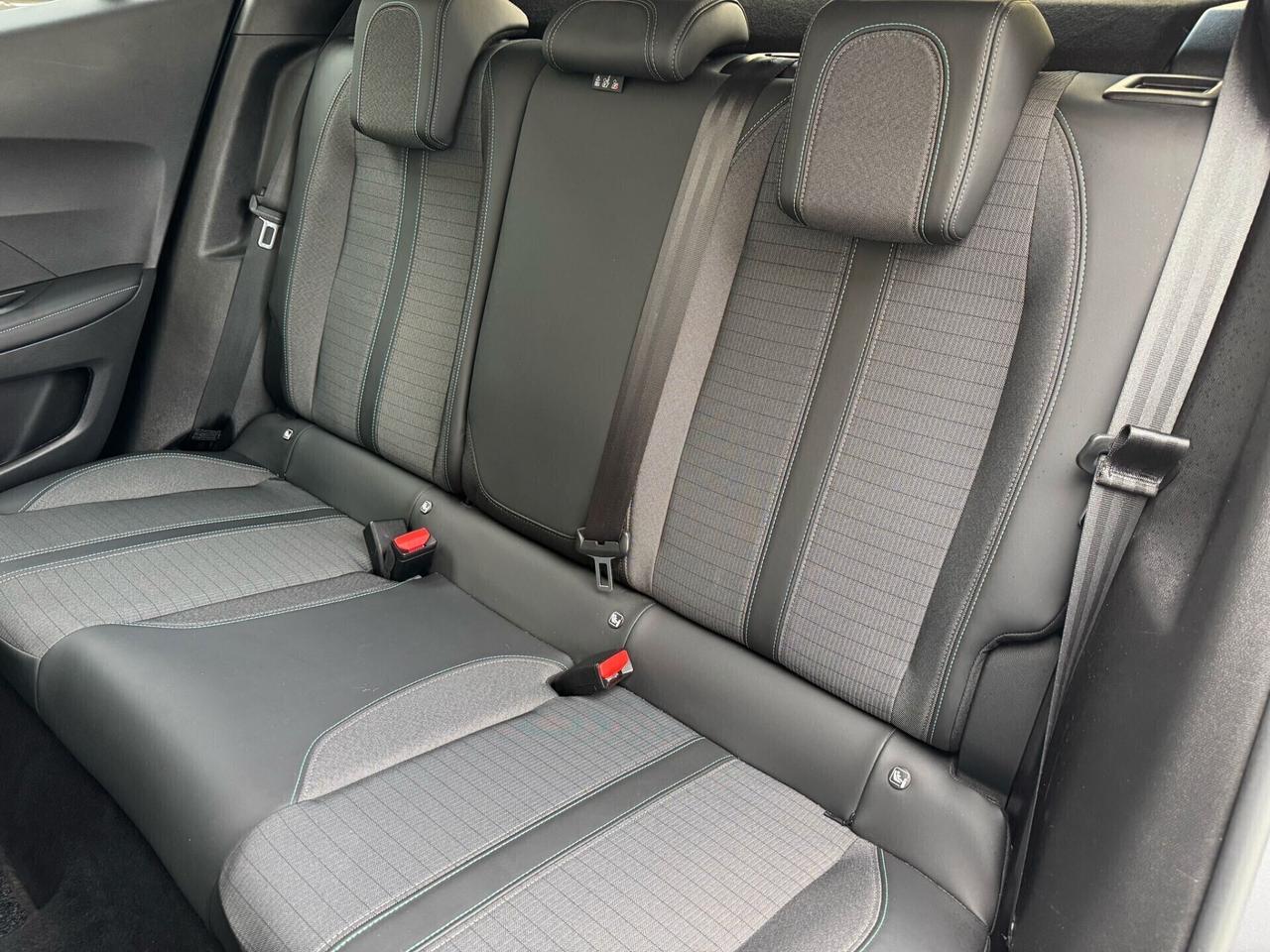 PEUGEOT 2008 BlueHDi 130cv 2021 !!! PROMO!!!