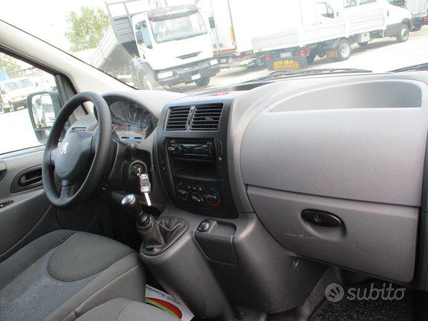 Peugeot Expert 1.6 90CV E4 FURGONE 3 POSTI 210000