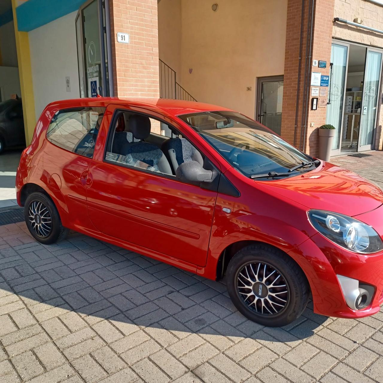 129.888KM PERFETTA TWINGO 1.2 NEOPATENTATI