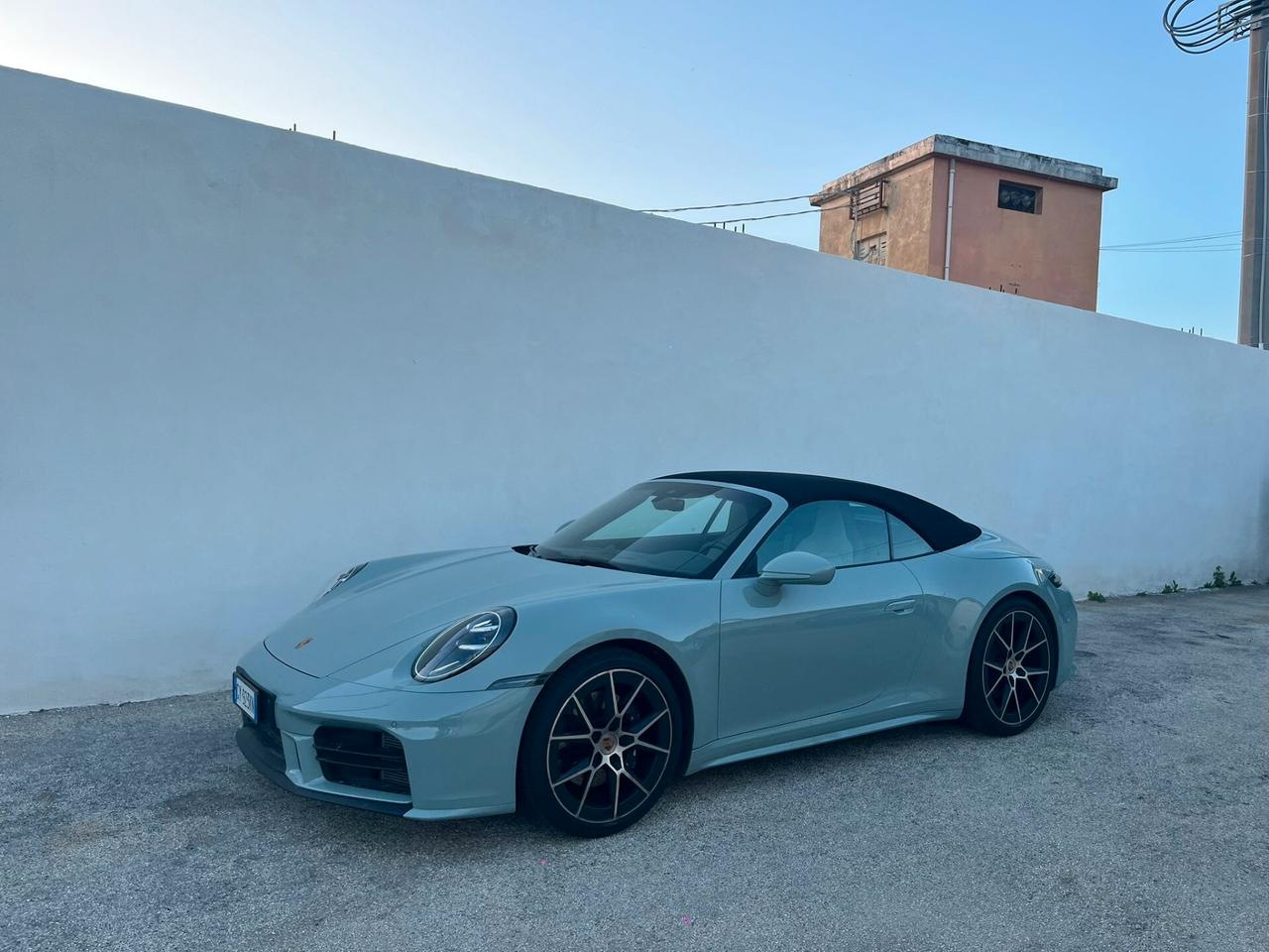 Porsche 911 Carrera Cabriolet