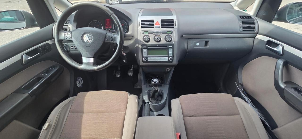 Volkswagen Touran 2.0 16V TDI Highline