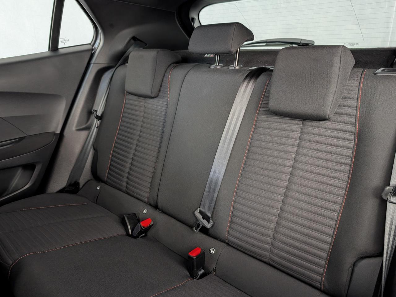 Peugeot 2008 1.2 puretech 100cv Active Pack