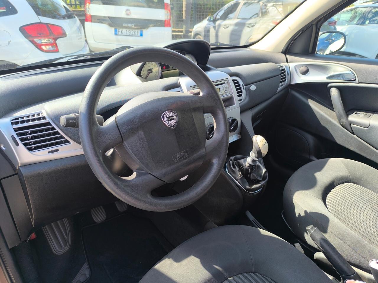 Lancia Ypsilon 1.2 Argento