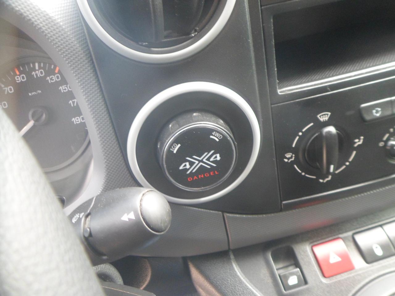 Peugeot Partner furgone 4x4 3 posti